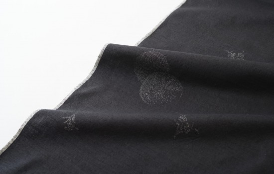 ユネスコ無形文化遺産
本場結城紬 160亀甲、100亀甲 併用絣